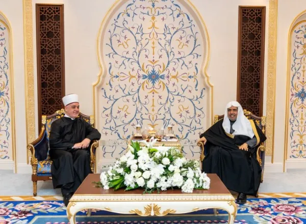 د. العيسى يستقبل الأمين العام لمنظمة التعاون الإسلامي وفضيلة مفتي البوسنة والهرسك