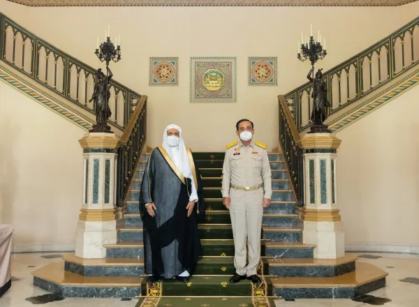 Le Général Prayuth cha Premier ministre de Thaïlande a reçu Mohammad Alissa au palais présidentiel afin de souligner l’importance de cette visite pour le Gouvernement thaïlandais