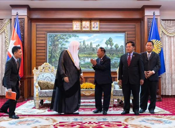Mohammad Alissa rencontre des responsables politiques et religieux cambodgiens
