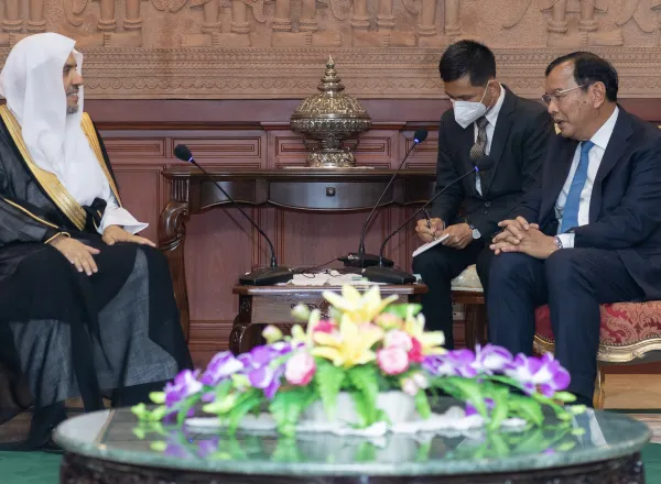 Mohammad Alissa rencontre Mr. Prak Sokhonn le Vice-Premier Ministre et Ministre des Affaires étrangères et de la Coopération internationale