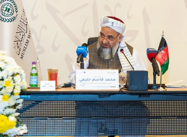 كبار علماء باكستان وأفغانستان يوقعون من جوار البيت الحرام.. "إعلان السلام في أفغانستان"