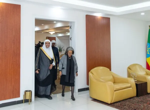أول وفدٍ إسلاميٍّ تستضيفه عاصمة الاتحاد الأفريقي أديس أبابا