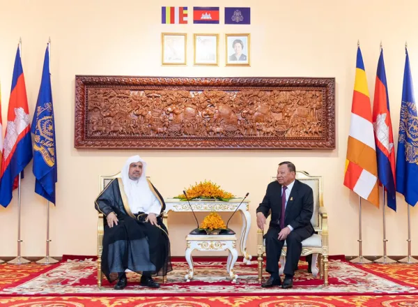Mohammad Alissa rencontre des responsables politiques et religieux cambodgiens