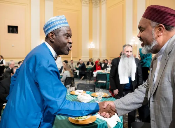 رابطة العالم الإسلامي تجمع ممثلي الأديان وصانعي السياسات في حفل إفطار رمضان الأول من نوعه بالكونغرس الأمريكي