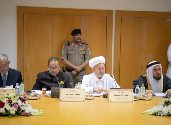 En présence du Grand Mufti d’Arabie Saoudite la 43eme session du Conseil Suprême de la Ligue s’est déroulée ce matin à la Ligue islamique mondiale à la Mecque