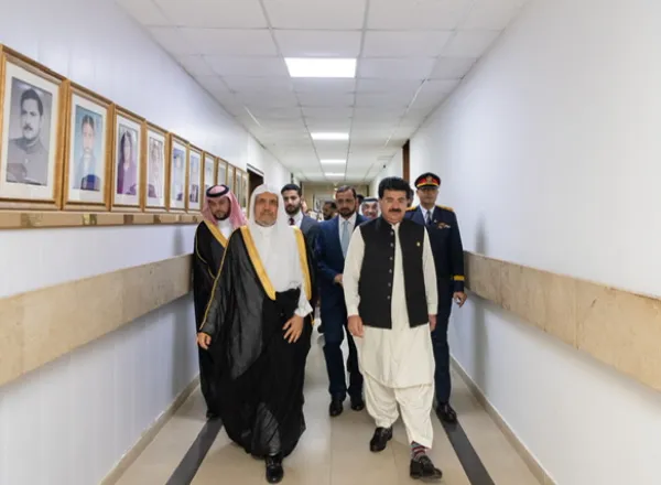 سیکرٹری جنرل ڈاکٹر#محمد العیسی چیئرمین سینٹ پاکستان جناب محمد صادق سنجرانی سے ملاقات کررہے ہیں۔