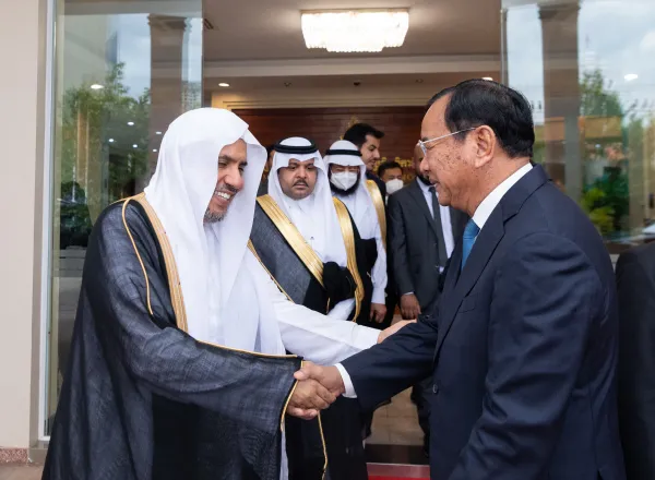 Mohammad Alissa rencontre Mr. Prak Sokhonn le Vice-Premier Ministre et Ministre des Affaires étrangères et de la Coopération internationale