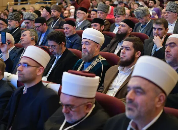 Photos du congrès de la L.l.M. à Moscou (le premier de ce genre en Russie)
