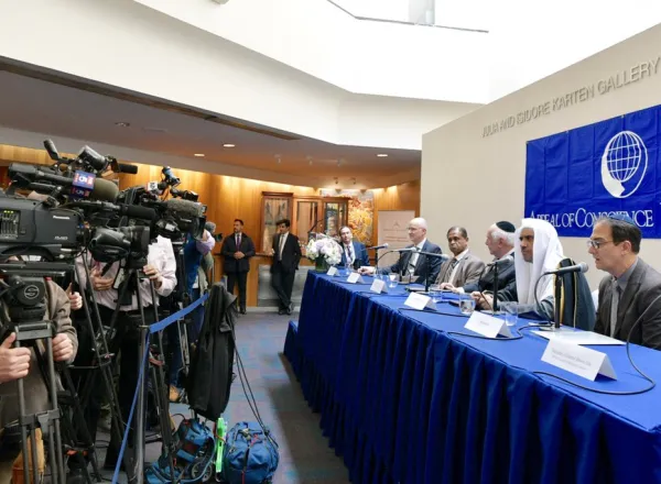 D. Mohammad Alissa signe un accord entre la Ligue Islamique Mondiale la fondation «L’appel de conscience»