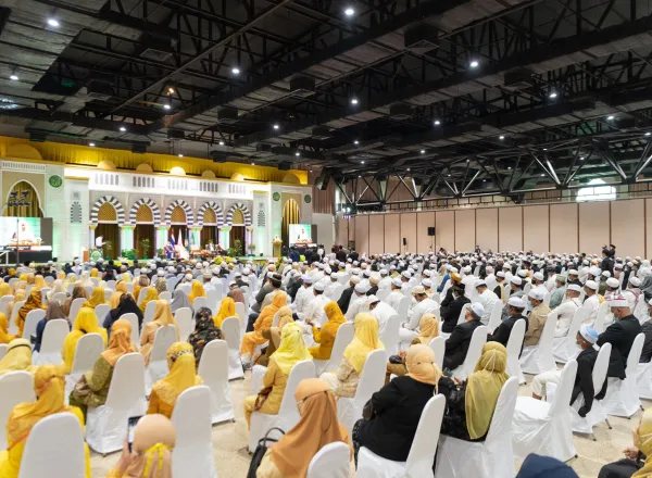 د.العيسى يحاضر حول "تحالف الحضارات" في أعرق وأشهر الجامعات التايلندية