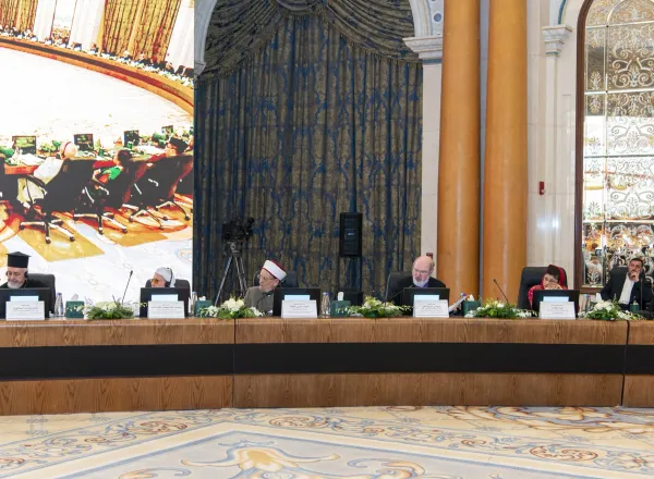 تميَّز ملتقى القيم المشتركة بالرياض بجمعه كبار علماء وقيادات كافة التنوع الإسلامي، إلى جانب نخبة من القادة الدينيين المستقلين تماماً عن أي توجهات تخرج عن الإطار الدينيّ.