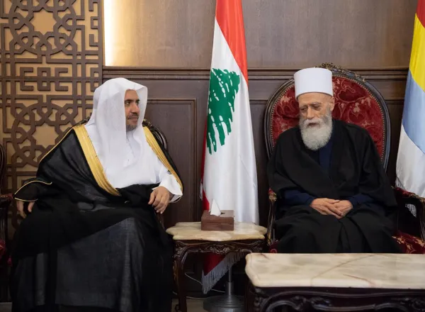 الشيخ نعيم حسن يستقبل د.العيسى.
