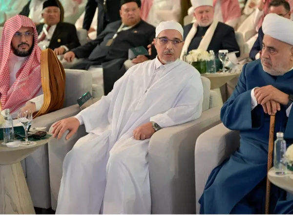 تحظى فكرةُ المنصّة بإجازةٍ رسميةٍ من المجمع الفقهي الإسلامي
