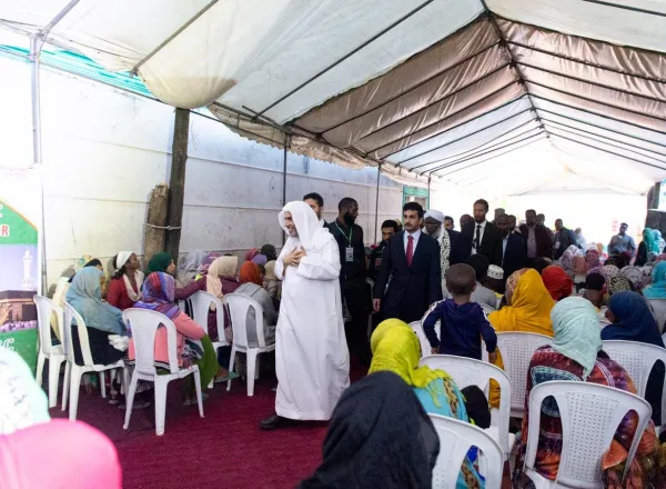 التقى معالي أمين عام رابطة العالم الإسلامي رئيس هيئة علماء المسلمين، فضيلة الشيخ الدكتور محمد بن عبدالكريم العيسى في العاصمة الإثيوبية أديس أبابا، جمعًا من أصحاب السماحة والفضيلة من كبار العلماء والمفتين في القرن الأفريقي