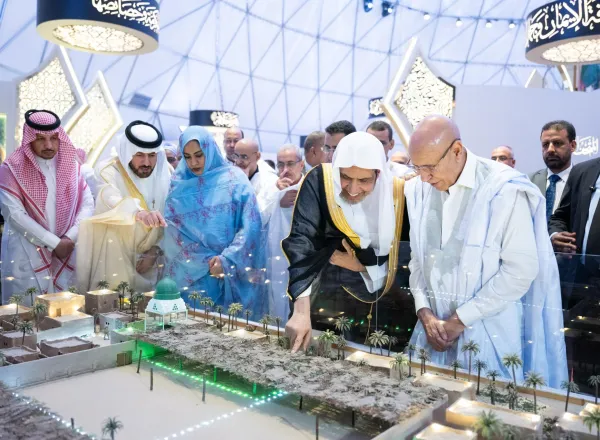 في إطار خطة "التوسّع الدولي للمتحف"، وبمشاركة أمين عام الرابطة، وحضور أعضاء السِّلك الدبلوماسي وكبار الشخصيات، الرئيس الموريتاني يفتتح متحفَ السيرة النبوية بنواكشوط