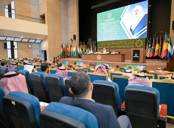 الأمين العام لرابطة العالم الإسلامي يحاضر في مقرّ "التحالف الإسلامي العسكري لمحاربة الإرهاب"