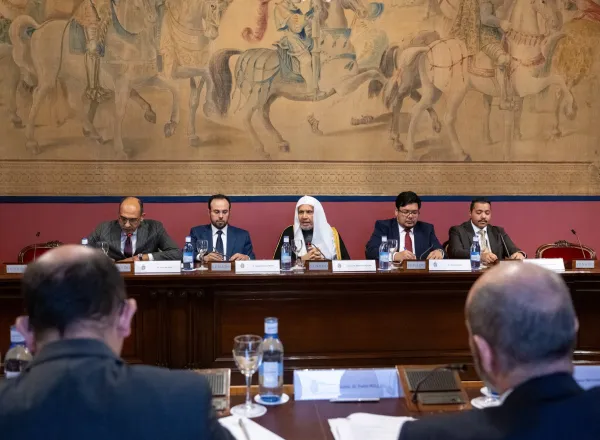 رئيس مجلس الشيوخ الإسباني يستقبل الأمين العام لرابطة العالم الإسلامي