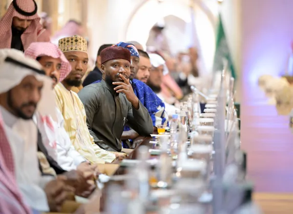 انطلاقُ أولى فعاليات الاحتفال بـ ⁧‫اليوم العالمي للغة العربية‬⁩، التي ينظِّمها مجمع الملك سلمان العالمي للغة العربية ورابطة العالم الإسلامي، في مقرّ الرابطة بمكة المكرمة