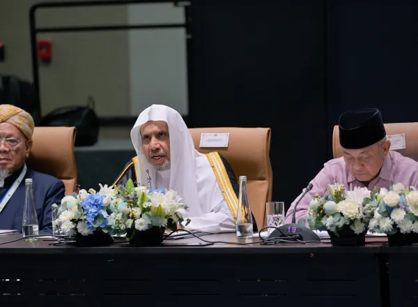 أمينُ عامّ رابطة العالَم الإسلامي يدشّن الملتقى الرابع لمجلس علماء آسيان ويُطلق مشروعَ اللغة العربية للحُفّاظ في المنطقة