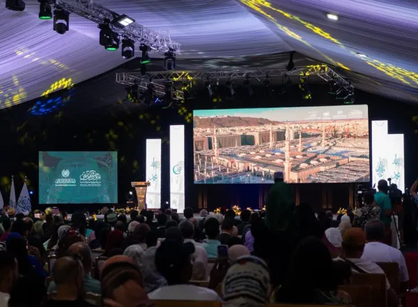 خدمةً للسيرة النبوية بمنهج علمي رصين، ووسائل تقنية متطورة، تُواصِل رابطة العالم الإسلامي مشروعاتها النوعية في خدمة السيرة النبوية، ومن أبرزها: "المتاحف الدولية للسيرة النبوية والحضارة الإسلامية"