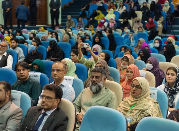 Los resultados de la Conferencia Internacional de Pakistán, patrocinada por la #LigadelMundoIslamico hace dos años, fueron un paso importante para fortalecer la acción islámica común en la lucha contra el odio hacia el Islam.