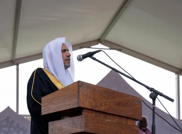 *رئيس غينيا بيساو وأمين عام رابطة العالم الإسلامي يدشّنان مسابقة "تيجان النور القرآنية" الأبرز من نوعها في الغرب الأفريقي*