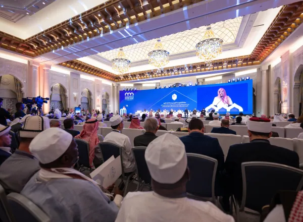 سماحة مفتي عام المملكة العربية السعودية، الشيخ عبدالعزيز آل الشيخ، في افتتاح النسخة الثانية من مؤتمر ⁧‫بناء الجسور بين المذاهب‬⁩ الإسلامية