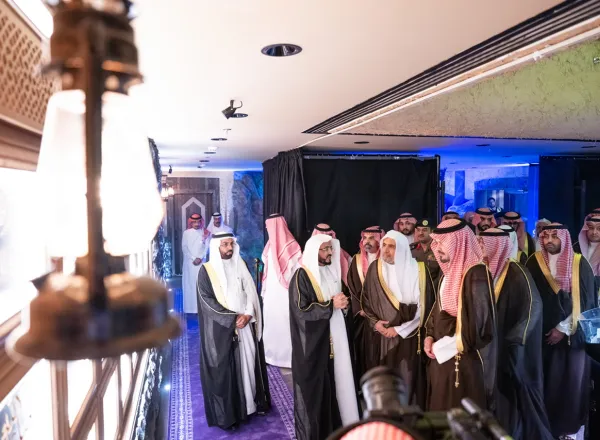 أمير منطقة المدينة المنورة يُدشّنُ المرافقَ الحديثةَ للمقرِّ الرئيس للمتحف الدولي للسيرة النبوية