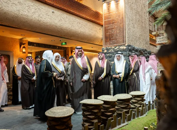 أمير منطقة المدينة المنورة يُدشّنُ المرافقَ الحديثةَ للمقرِّ الرئيس للمتحف الدولي للسيرة النبوية
