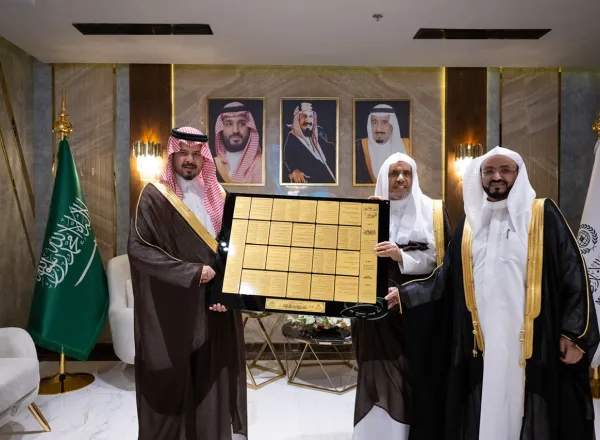أمير منطقة المدينة المنورة يُدشّنُ المرافقَ الحديثةَ للمقرِّ الرئيس للمتحف الدولي للسيرة النبوية