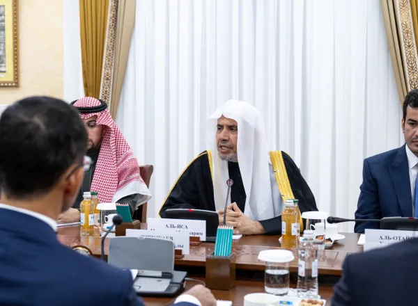 استضاف برلمان كازاخستان، في مقرّه بالعاصمة "أستانا"، معاليَ الأمين العام، رئيس هيئة علماء المسلمين، فضيلة الشيخ د. محمد العيسى