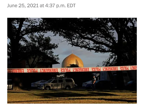 Yang Mulia Syekh Dr. Mohammed Al-Issa, meraih Penghargaan Pertama Media Amerika Serikat untuk Penulis Internasional, atas artikelnya mengenai citra umat Islam dalam industri "film Barat"