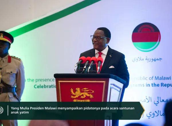 Sebagai penghormatan terhadap 6 ribu anak yatim yang diasuh oleh LMD.. Liga Muslim Dunia merayakan programnya yang ditujukan untuk anak-anak yatim di Republik Malawi, dengan kehadiran Yang Mulia Presiden