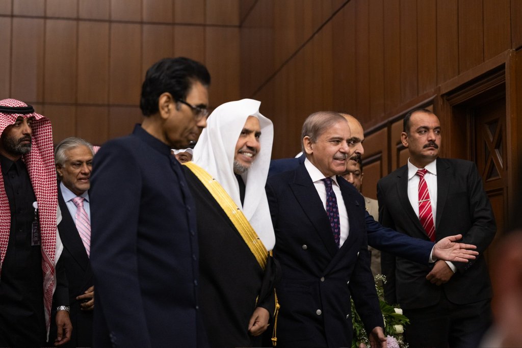 Le Secrétaire général, Président de l’Organisation des savants musulmans, cheikh Mohammed Al-Issa lors du lancement de la conférence EducationDesFilles dans les sociétés musulmanes depuis la capitale pakistanaise, Islamabad :